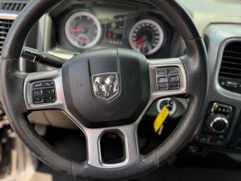 Used 2021 RAM 1500 Classic SLT AWD/4WD image 10