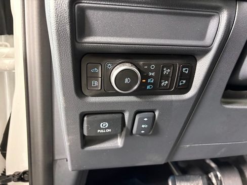 Used 2025 Ford F150 Platinum w/ Equipment Group 702A High AWD/4WD image 14