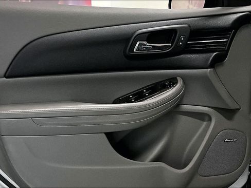 Used 2015 Chevrolet Malibu LT image 24