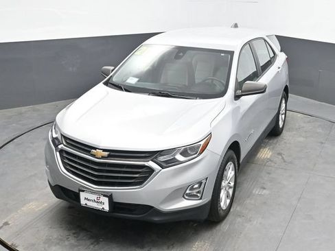 Used 2021 Chevrolet Equinox LS AWD/4WD image 33