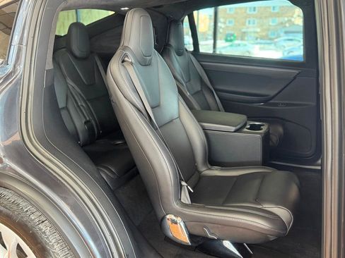 Used 2018 Tesla Model X 100D image 18