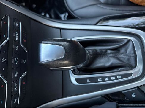 Used 2016 Ford Edge SEL w/ Equipment Group 201A image 34