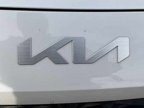 Used 2024 Kia Forte LXS FWD image 6