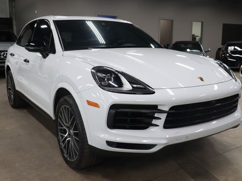 Used 2019 Porsche Cayenne S AWD/4WD image 7