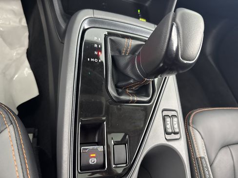 Used 2025 Subaru Crosstrek 2.5i Limited w/ Crosstrek Mirror Package image 32