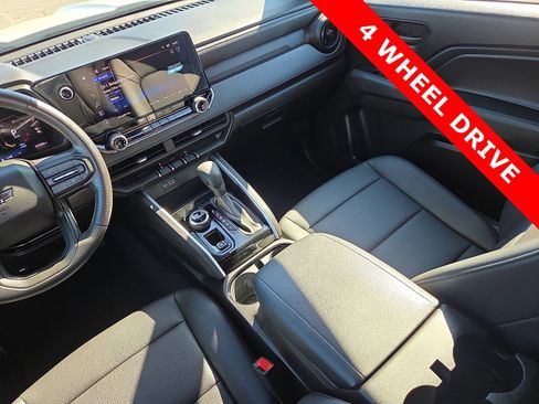 Used 2024 Chevrolet Colorado Trail Boss image 12