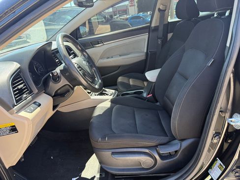 Used 2018 Hyundai Elantra Value Edition FWD image 16