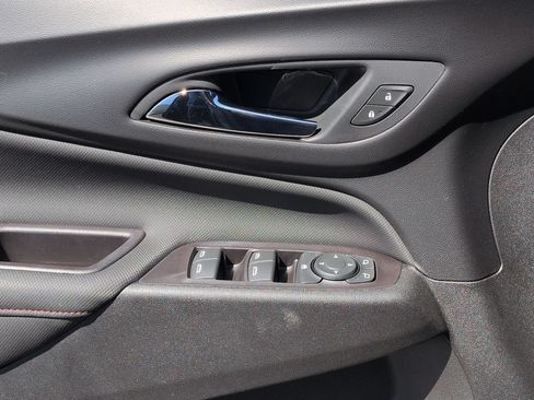 Certified 2022 Chevrolet Equinox RS AWD/4WD image 23