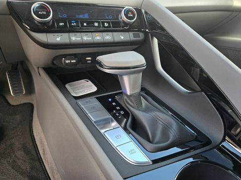 New 2026 Hyundai Elantra SEL Sport Premium FWD image 13