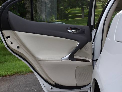 Used 2013 Lexus IS 250 AWD w/ Luxury Plus Pkg Value Edition image 10