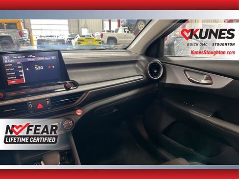 Used 2024 Kia Forte LXS image 38