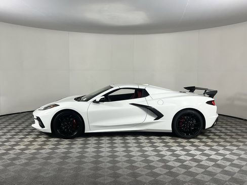 Used 2025 Chevrolet Corvette Stingray Convertible w/ 1LT image 7