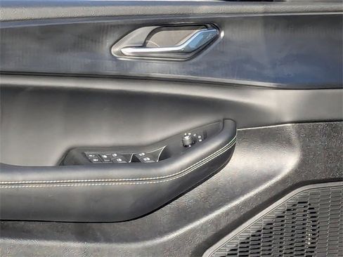 New 2025 Jeep Grand Cherokee L Altitude image 11