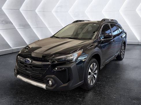 New 2025 Subaru Outback Limited image 3