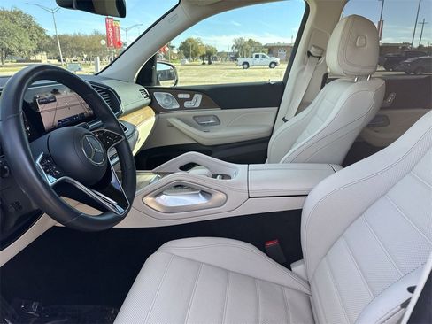 Used 2024 Mercedes-Benz GLE 580 4MATIC image 13