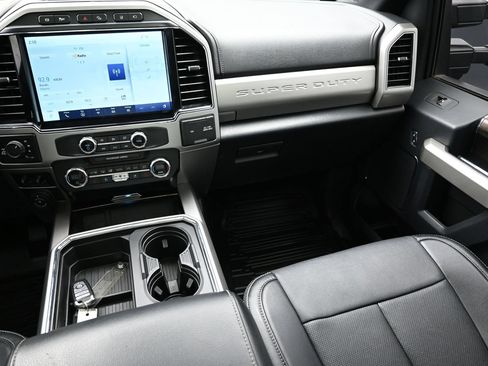 Used 2022 Ford F250 Lariat w/ Tremor Off-Road Package AWD/4WD image 38