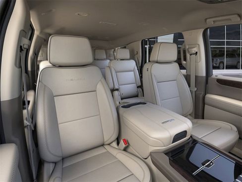 New 2026 GMC Yukon Denali image 16