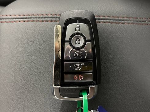 New 2026 Ford Explorer Active w/ Active Comfort Package RWD image 33