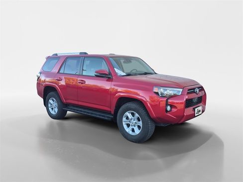 Used 2020 Toyota 4Runner SR5 Premium image 2