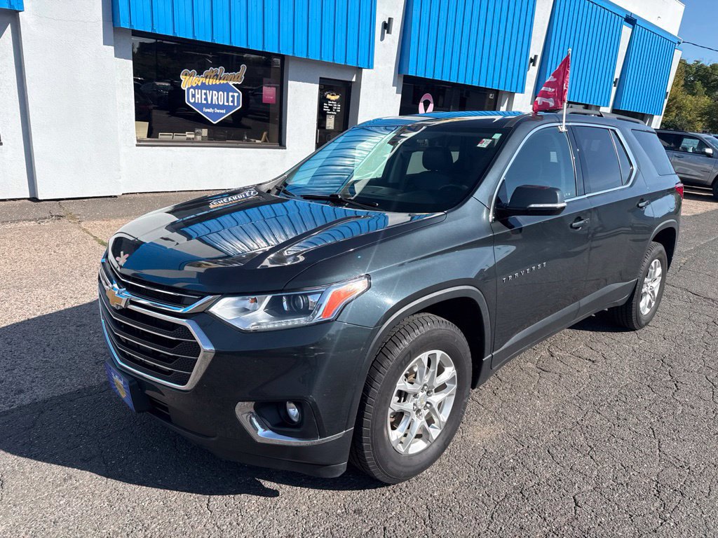 Used 2020 Chevrolet Traverse LT FWD image 2