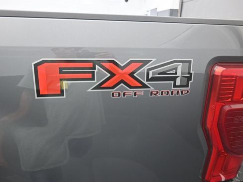 Used 2022 Ford F250 Lariat w/ Lariat Ultimate Package AWD/4WD image 2