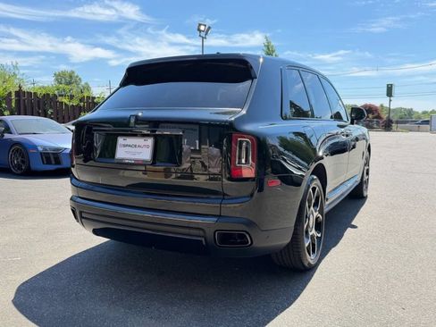 Used 2022 Rolls-Royce Cullinan Black Badge w/ Dark Exterior Package AWD/4WD image 6