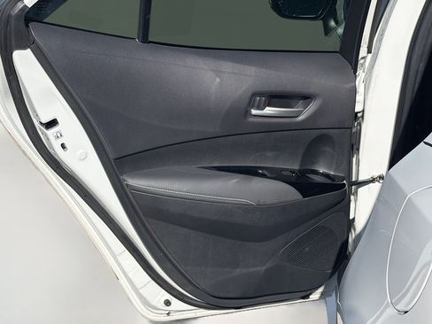 Used 2023 Toyota Corolla SE w/ SE Premium Package image 43