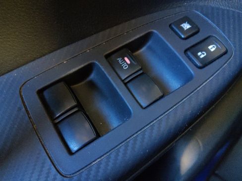 Used 2019 Mitsubishi Eclipse Cross ES image 27