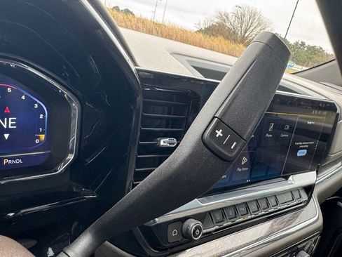 Used 2024 Chevrolet Silverado 2500 LTZ w/ LTZ Plus Package image 12