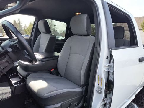 Used 2024 RAM 2500 Big Horn image 11