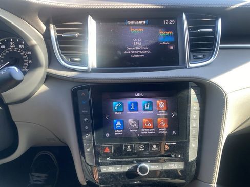 Used 2023 INFINITI QX50 Luxe image 31