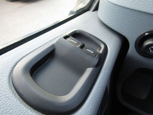 Used 2018 Ford Transit 150 XL image 17