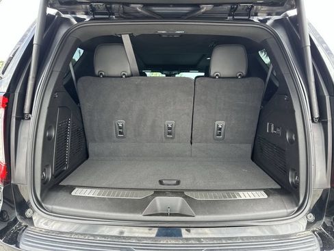 Used 2023 GMC Yukon Denali RWD image 11