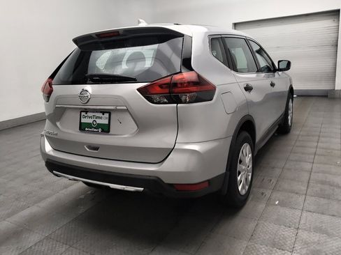 Used 2019 Nissan Rogue S FWD image 7