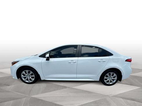Used 2024 Toyota Corolla LE FWD image 5