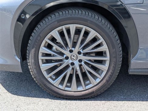 Certified 2023 Lexus RZ 450e Premium w/ Accessory Package (2T) AWD/4WD image 10