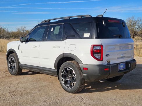 New 2025 Ford Bronco Sport Outer Banks w/ Outer Banks Tech Package+ AWD/4WD image 8