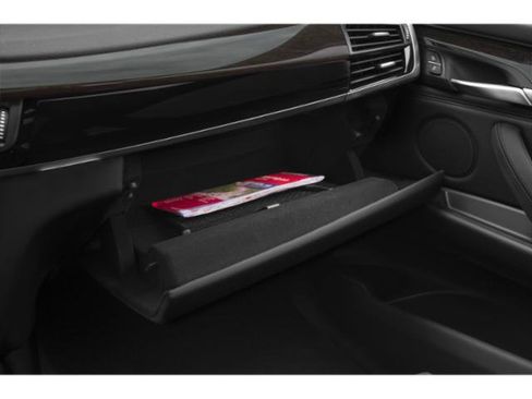 Used 2015 BMW X5 xDrive35d image 20