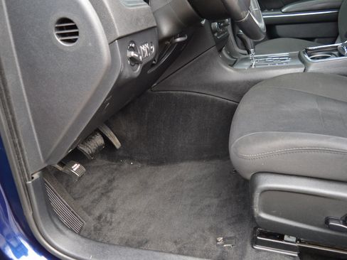 Used 2014 Dodge Charger R/T w/ Wheels & Tunes Group image 13