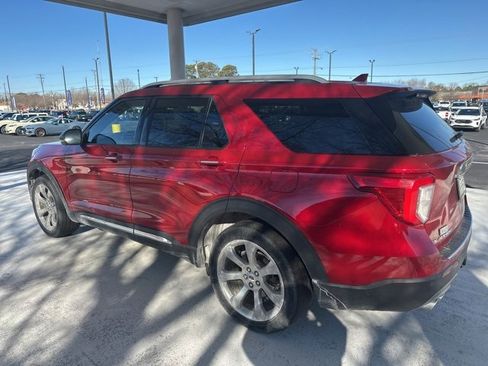 Used 2020 Ford Explorer Platinum w/ Premium Technology Package image 4