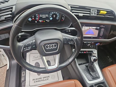 Used 2022 Audi Q3 2.0T Premium AWD/4WD image 13
