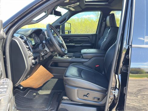 Used 2023 RAM 3500 Limited AWD/4WD image 16