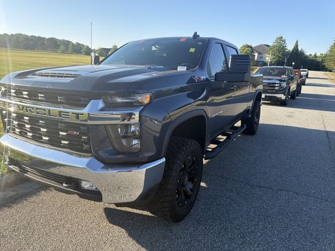 Certified 2022 Chevrolet Silverado 2500 LT w/ All Star Edition AWD/4WD image 5