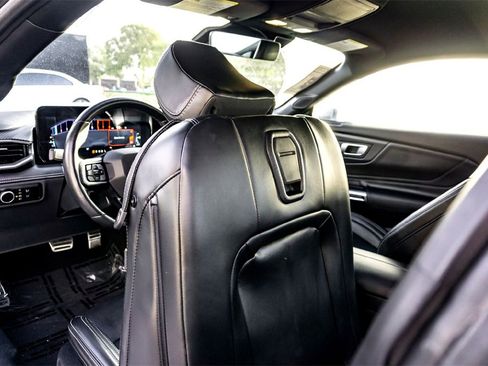 Used 2024 Ford Mustang Premium image 27
