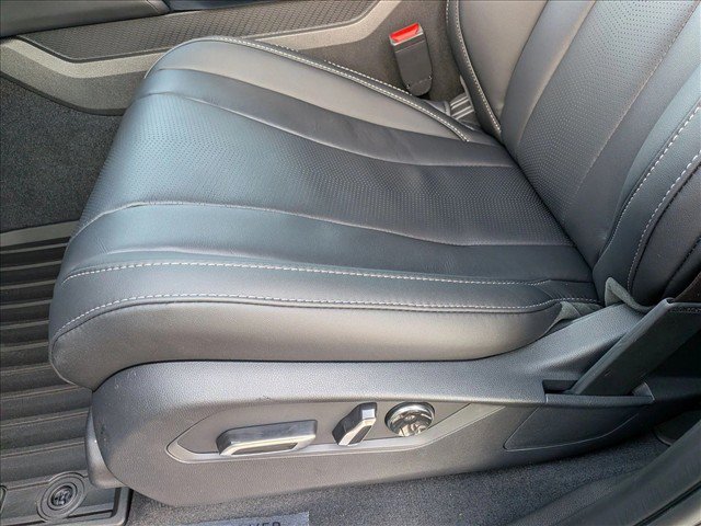Used 2026 Acura MDX w/ Technology Package FWD image 4