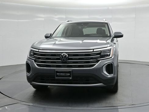 Used 2025 Volkswagen Atlas SEL AWD/4WD image 57