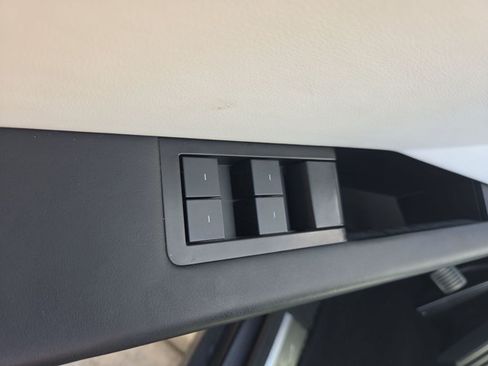 Used 2024 Tesla Cybertruck Cyberbeast AWD/4WD image 16