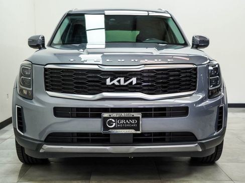 Used 2022 Kia Telluride EX w/ EX Premium Package FWD image 6