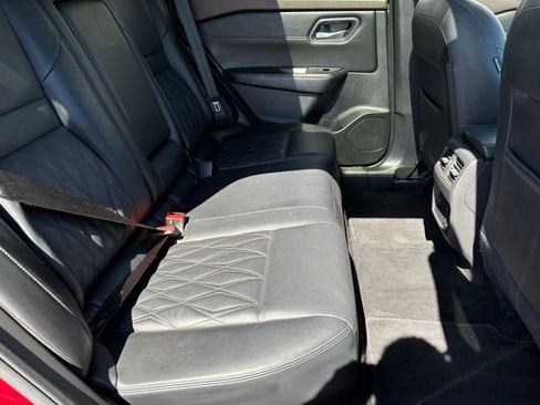 Used 2022 Nissan Rogue Platinum AWD/4WD image 19