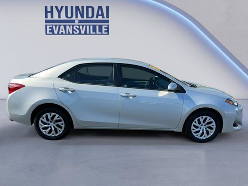 Used 2019 Toyota Corolla LE FWD image 4